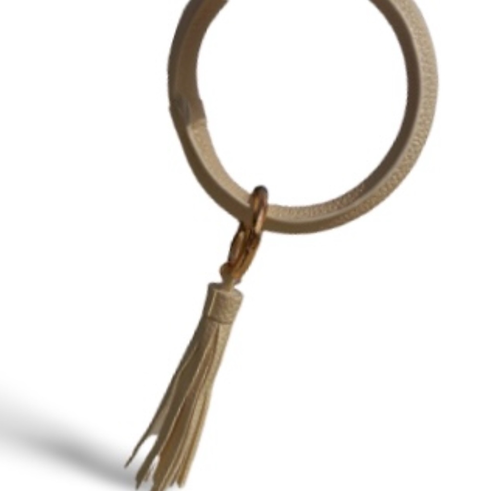 Wristlet bracelet keychain